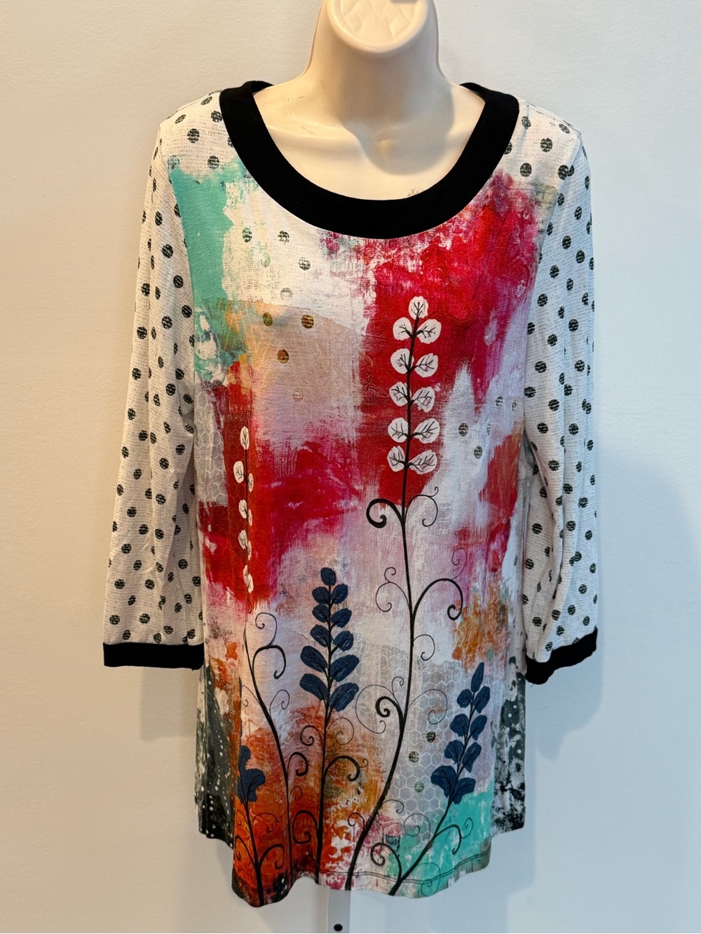 Simply Art by Dolcezza Long Sleeve Scoop Neck Artistic Floral Print Top Women